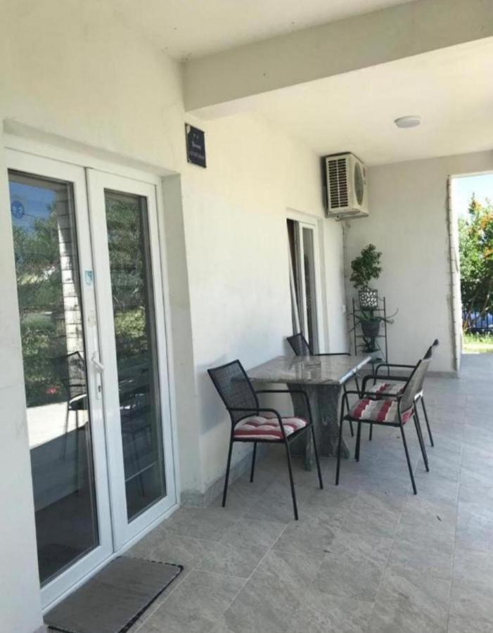 Dobric Apartment Kastel Stafilic
