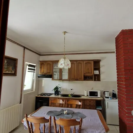 Apartman Dobric Kaštel Štafilić Exterior foto